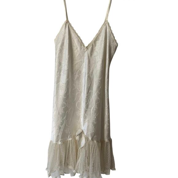 Vintage 90s Gold Label Victoria Secret Slip Lace Peplum Cream MEDIUM Made in USA